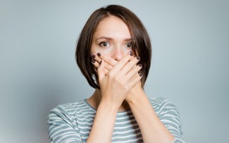 Cảm thấy hơi thở có mùi này, hãy đi khám gan