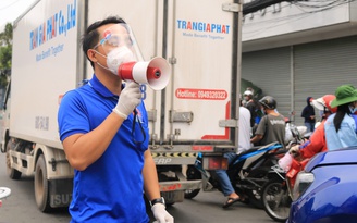 TP.HCM bùng phát dịch Covid-19: Ngàn người căng mình bám chốt, ‘ngất xỉu vẫn xung phong làm tiếp'