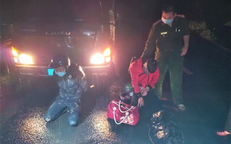 Lâm Đồng: Truy đuổi gần 10 km bắt 2 thanh niên vượt 4 chốt kiểm dịch Covid-19