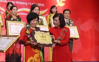 Tuyên dương 33 thầy cô giáo đạt Giải thưởng Võ Trường Toản năm 2016