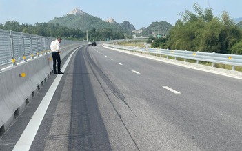 Cao tốc Nghi Sơn - Diễn Châu nghi bị đổ 'hóa chất lạ' phá hoại mặt đường