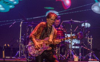 Huyền thoại guitar Steve Vai: Trước khi qua đời, Việt Nam là nơi tôi muốn ghé đến
