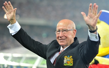 Huyền thoại Bobby Charlton do… mẹ huấn luyện