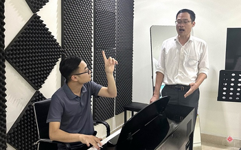 CEO Hoàng Văn Trí mang bộ môn thanh nhạc đến gần với cộng đồng yêu âm nhạc