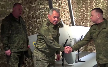 Bộ trưởng Quốc phòng Nga đến miền đông Ukraine