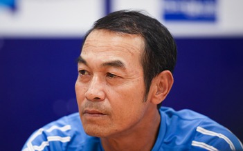 HLV Đinh Thế Nam bất ngờ khi ngồi ghế nóng, đội Hà Nội muốn vượt qua khủng hoảng