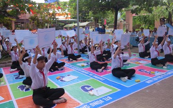 Quảng Ngãi: Học sinh tham gia cuộc thi Em yêu biển, đảo quê hương