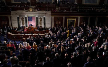 Hạ viện Mỹ thông qua dự luật ngăn chính phủ đóng cửa, chờ Thượng viện