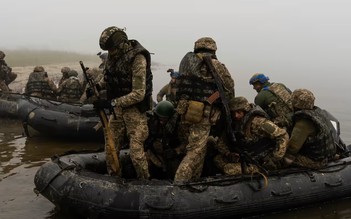 Nga nói đang 'trút lửa địa ngục' lên lính Ukraine vượt sông Dnipro