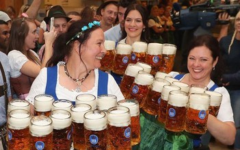 Trải nghiệm lễ hội bia lớn nhất thế giới tại Oktoberfest, Đức