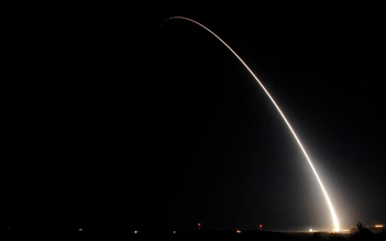 Mỹ hủy tên lửa liên lục địa đang bay vì phát hiện 'bất thường'