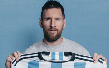 Messi bán đấu giá 6 chiếc áo đấu vô địch World Cup 2022