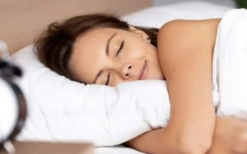 Ngủ đủ giấc và ngủ đúng giờ, điều nào quan trọng hơn?