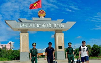Biên phòng Hà Tiên giải cứu 2 người Việt bị lừa bán sang Campuchia