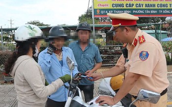 Đủ thứ lý do cho chuyện nồng độ cồn: Đám tiệc, thôi nôi, nể nang bạn bè