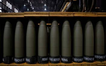 Quân đội Mỹ xin ngân sách tỉ USD mua đạn pháo bù kho dự trữ đã cạn
