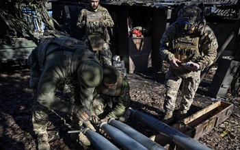 Avdiivka bị bao vây 3 mặt, Nga 'nhử' Ukraine để phản pháo