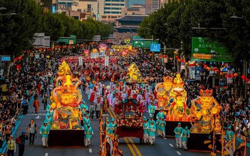 Lễ hội đèn lồng Yeondeunghoe - Huyền thoại ánh sáng và màu sắc