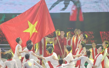 Duy Mạnh tái hiện khoảnh khắc cắm cờ giữa tuyết trắng Thường Châu, tiếp sức cho U.23 Việt Nam