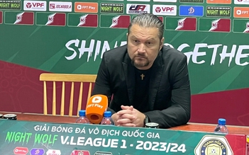HLV Popov lại ca cẩm trọng tài: 'Hay mọi người không yêu đội Thanh Hóa'