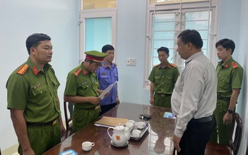 Công khai quyết định khai trừ Đảng các cựu cán bộ Cục QLTT Bình Thuận tại trại tạm giam