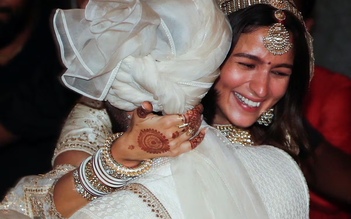 Thủ tướng Ấn Độ kêu gọi dân 'đừng ra nước ngoài làm đám cưới'