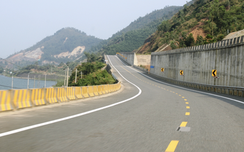 Đề xuất mở rộng cao tốc La Sơn - Hòa Liên lên 4 làn xe