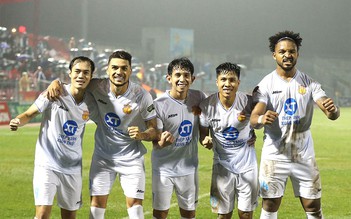 Bảng xếp hạng vòng 4 V-League mới nhất: CLB Nam Định 'bay cao'