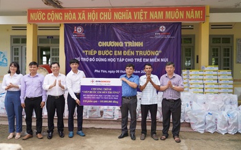 Hành trình 'Tiếp bước em đến trường'