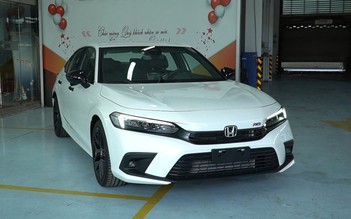 Theo chân Kia K3, loạt sedan hạng C cũng 'đua' giảm giá