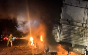 Quảng Ngãi: Cháy xe tải chở 20 tấn sắn, thiệt hại khoảng 2 tỉ đồng