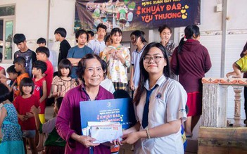 Chiến dịch kêu gọi chữ ký giúp thành phố Đà Lạt mãi xanh của học sinh TIS