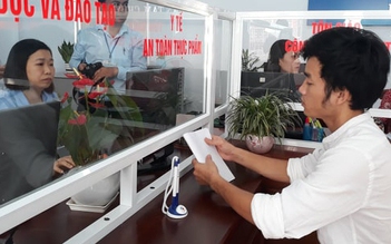 Bình Định: Nghiêm cấm việc yêu cầu người dân trình sổ hộ khẩu khi làm thủ tục hành chính