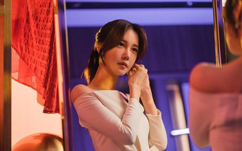 Sao ‘Penthouse’ Lee Ji Ah diễn xuất gây thất vọng trong phim mới