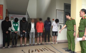 Bắt nhóm thiếu niên trộm sạch dao hàng thịt chợ Mân Thái để chế dao phóng lợn