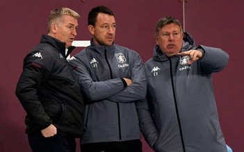 Cựu danh thủ John Terry và HLV Dean Smith nhận trọng trách giải cứu Leicester City