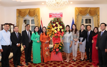 TP.HCM chúc tết cổ truyền Tổng lãnh sự quán Campuchia, Thái Lan, Lào
