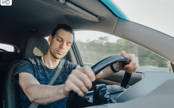 Không chỉ thiếu ngủ, lý do sau đây cũng có thể gây ngủ gật khi lái xe