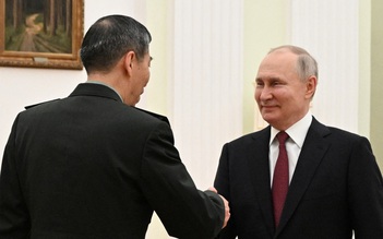 Tổng thống Nga Putin tiếp Bộ trưởng Quốc phòng Trung Quốc