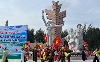 Khánh thành công trình nâng cấp tượng đài Đồng Khởi Bến Tre