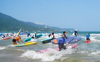 Sôi động lễ hội biển Đà Nẵng Color Race 2023