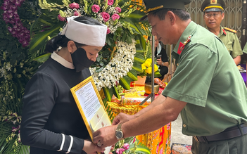 Thăng hàm cho thiếu tá gặp nạn khi tuần tra trên sông