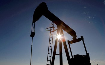 Bị áp trần giá dầu, Nga bù đắp bằng số lượng?