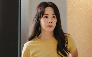 ‘Nữ hoàng sexy’ Uhm Jung Hwa gây bão màn ảnh nhỏ Hàn Quốc
