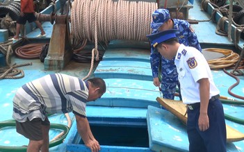 Cảnh sát biển bắt tàu cá chở 150 ngàn lít dầu DO không rõ nguồn gốc