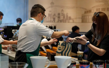 Starbuck ‘ăn nên làm ra’ nhờ Trung Quốc