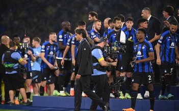 Inter trở lại thực tại nợ nần sau nỗi thất vọng ở Champions League