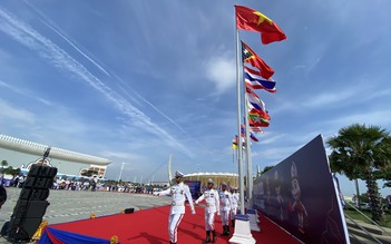 Xúc động lễ thượng cờ ASEAN Para Games 2023