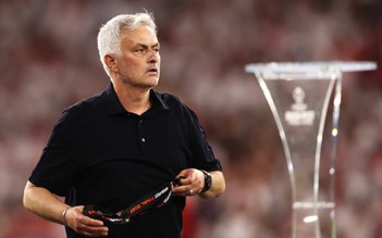 HLV Mourinho bất ngờ tuyên bố từ bỏ chức vụ trong Hội đồng bóng đá UEFA