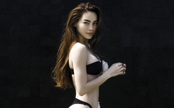 Hồ Ngọc Hà 'đốt mắt' khi diện bikini
